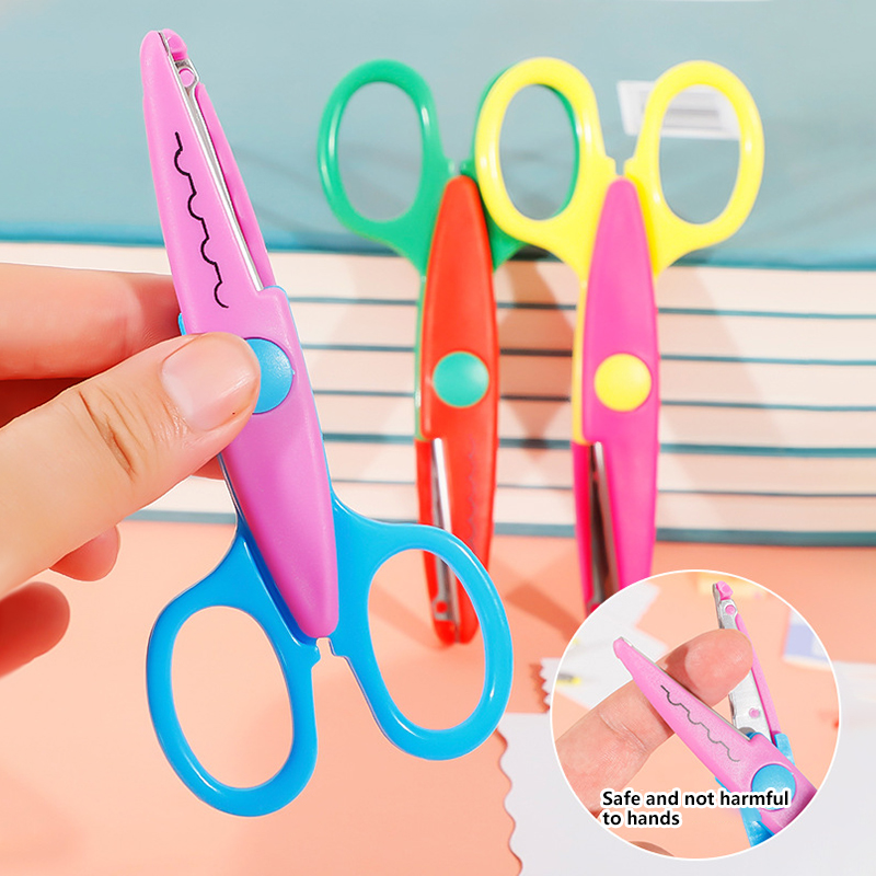 Art And Craft Zig Zag Scissors - กรรไกรตกแต่งลายคลื่น กรรไกรงานฝีมือปลอดภัยสำหรับเด็ก เครื่องตัดกระดาษขอบลูกไม้ซิกแซก อุปกรณ์ตัดงานศิลปะ DIY ทำมือ